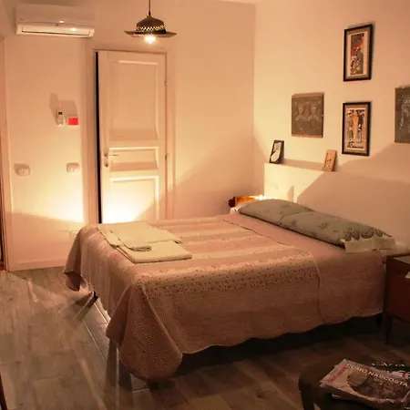 Le Dame Della Cortesella B&B-2
