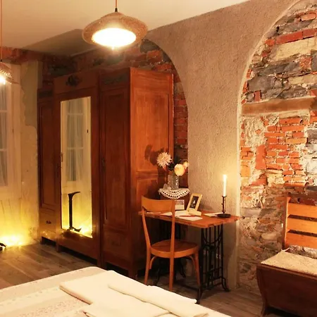 Le Dame Della Cortesella B&B-3
